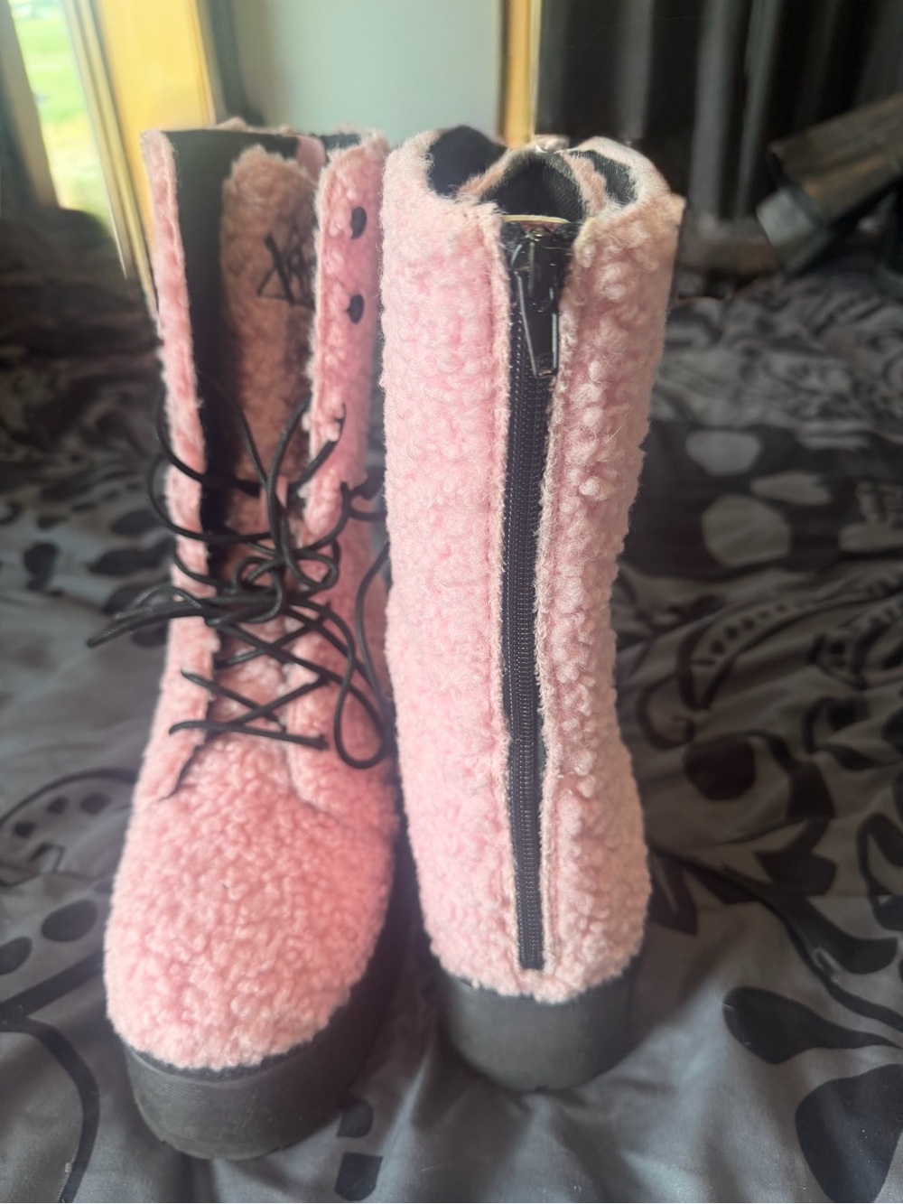 YRU Pink Faux-Sherpa Lace-Up Combat Boots - Picture 3 of 3